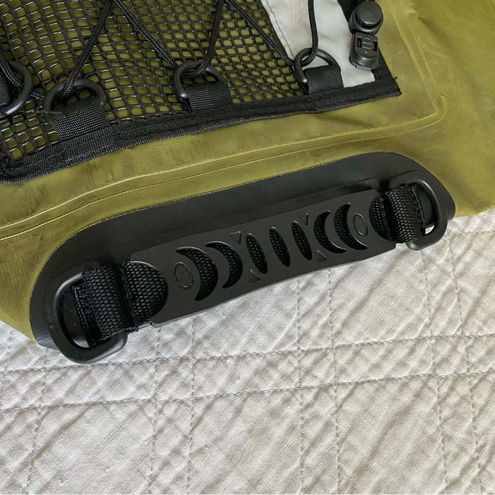 Heeta 10L Waterproof Dry Bag Olive Green - Picture 3 of 7